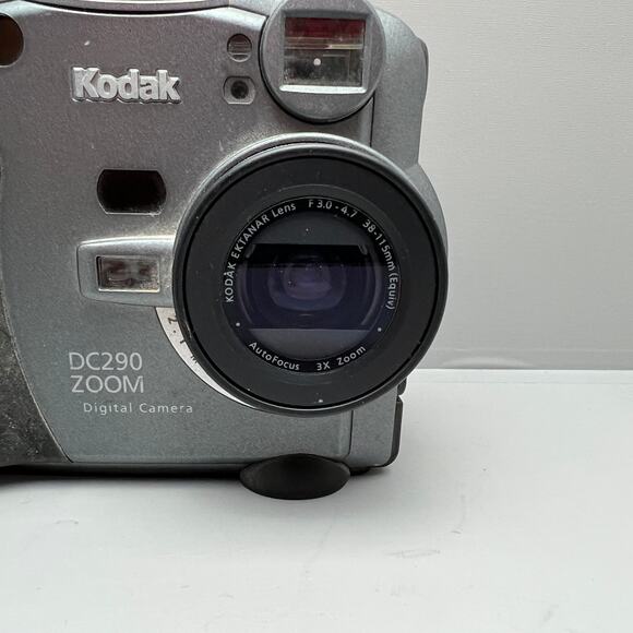 Kodak DC290 Zoom Digital Camera - Picture 8 of 8